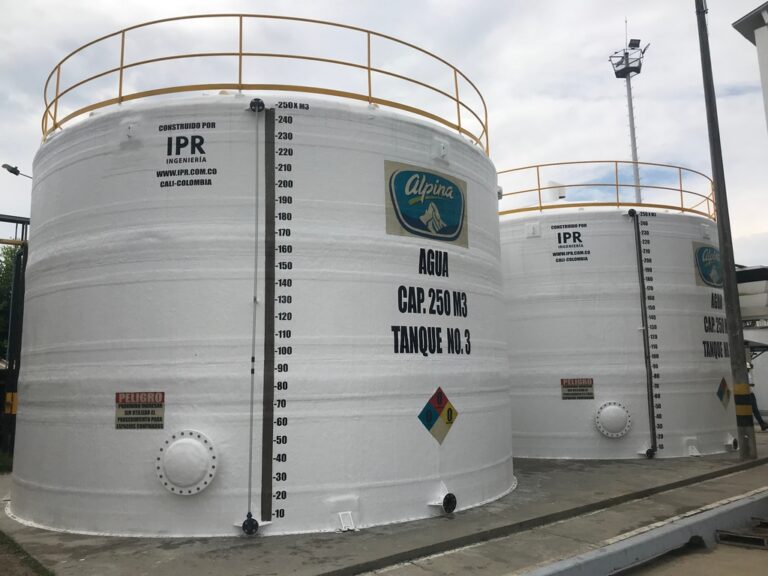 Almacenamiento de agua potable con tanques cilíndricos de gran tamaño – Big Bang Tank – en plástico reforzado con fibra de vidrio