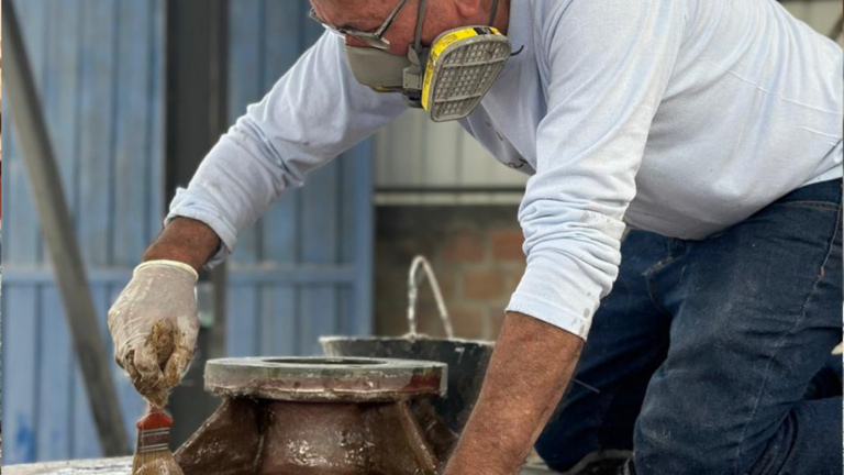 ¿Cuándo reparar un tanque y cuándo comprar uno nuevo en fibra de vidrio?